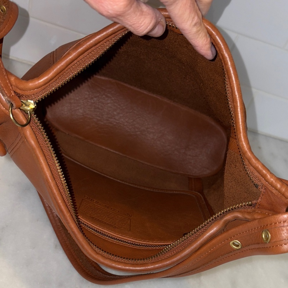 Coach Brown Leather Hobo Bag Vintage - Picture 15 of 16